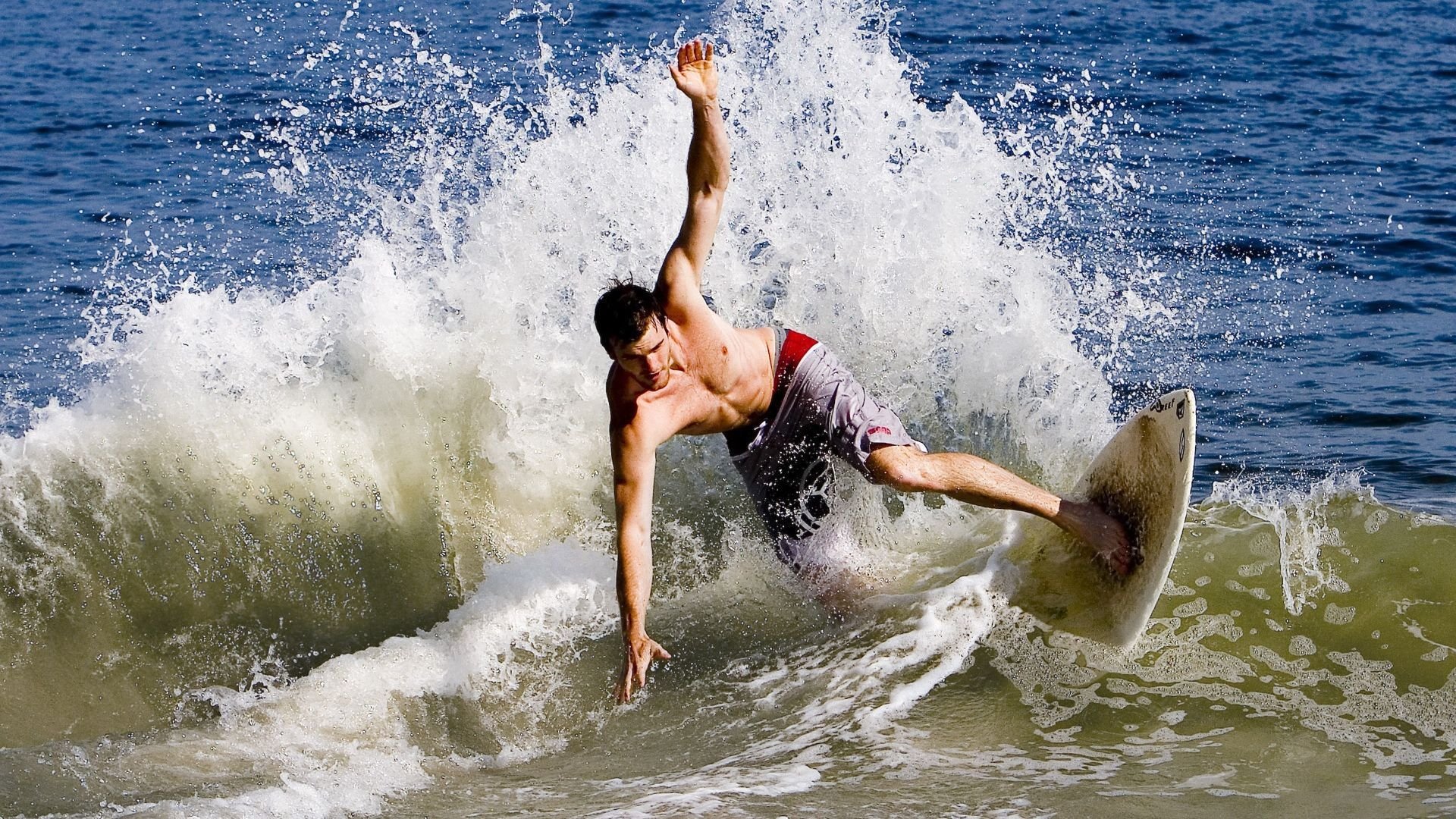 乐鱼体育下载-伊朗男足在巴黎奥运会上获得银牌，创历史，伊朗男足名单