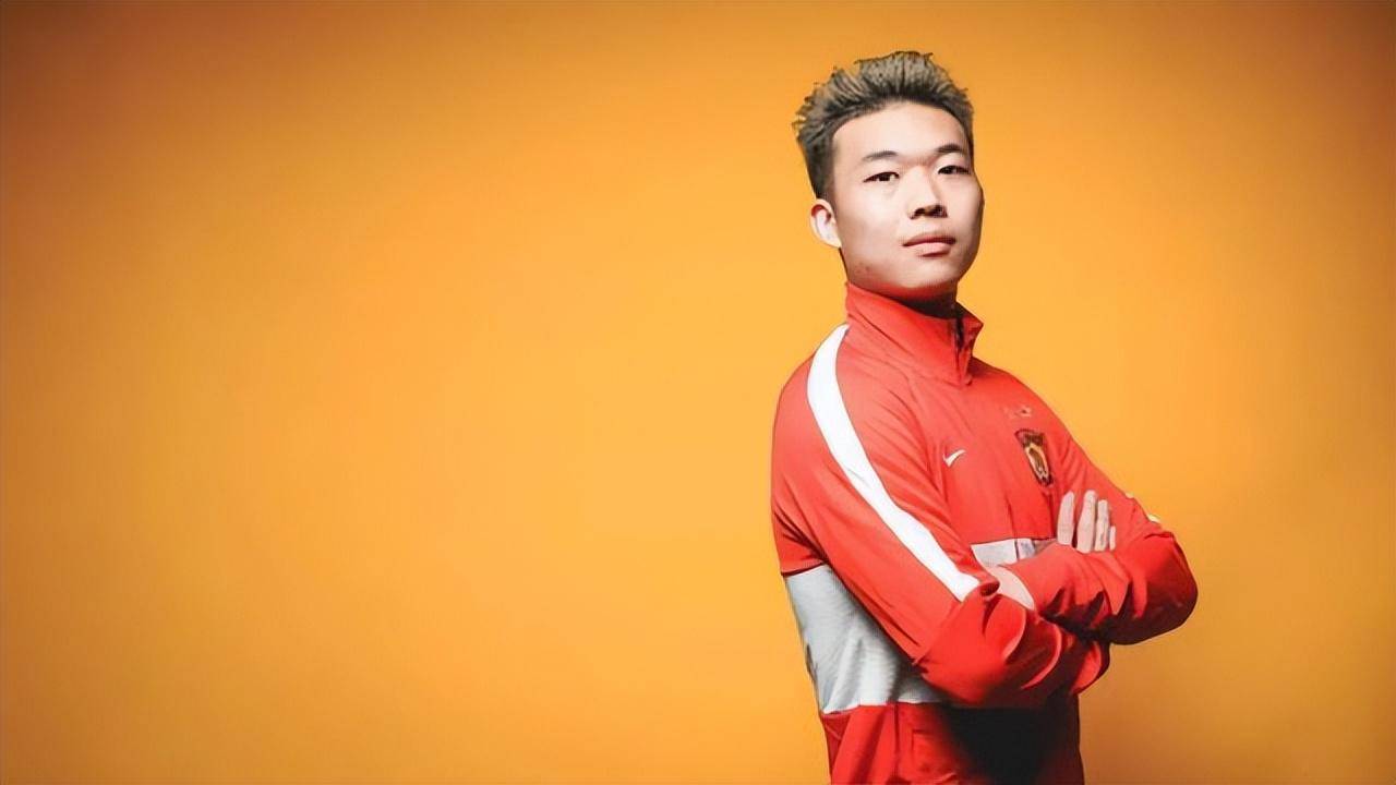 乐鱼体育:中国足球留洋球员:在欧洲联赛的挑战与机遇的简单介绍 乐鱼体育:中国足球留洋球员:在欧洲联赛的挑战与机遇的简单介绍