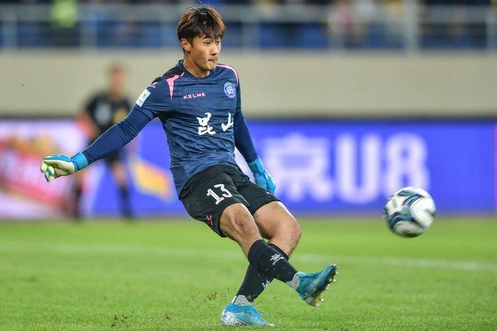 关于乐鱼体育:中超俱乐部可持续发展模式研究:青训投入、商业运营、社会责任与文化建设的信息 关于乐鱼体育:中超俱乐部可持续发展模式研究:青训投入、商业运营、社会责任与文化建设的信息