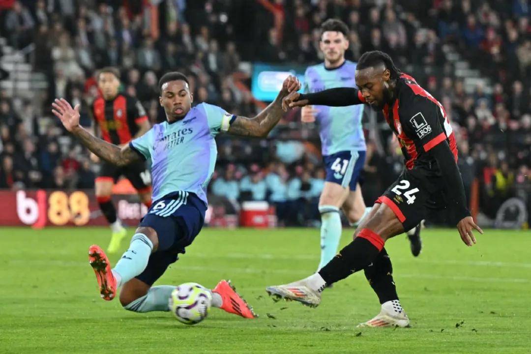 乐鱼体育：英超谢周三的防守体系与改进空间的简单介绍