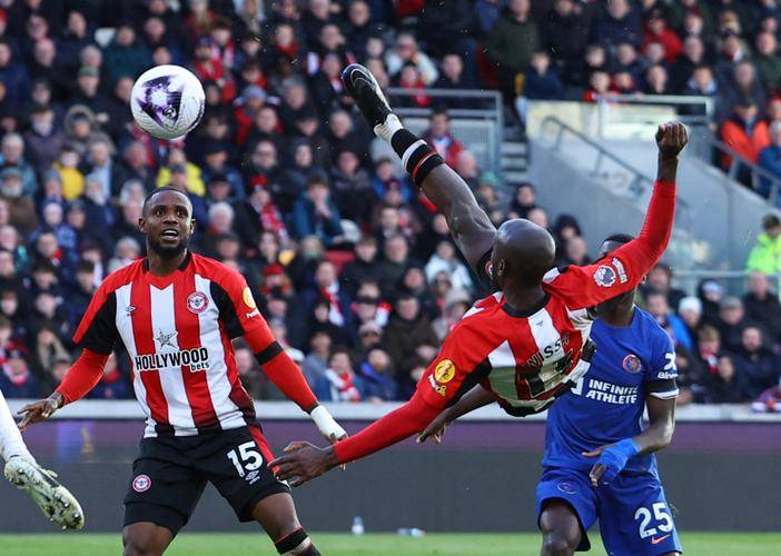 乐鱼体育：英超谢周三的防守体系与改进空间的简单介绍