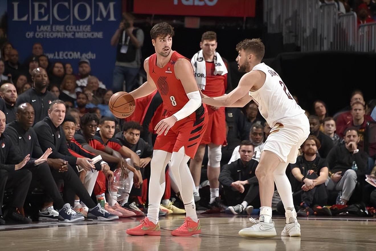 关于乐鱼体育:勇士队训练营:沙里奇展现防守意识,争夺轮换位置的信息 关于乐鱼体育:勇士队训练营:沙里奇展现防守意识,争夺轮换位置的信息