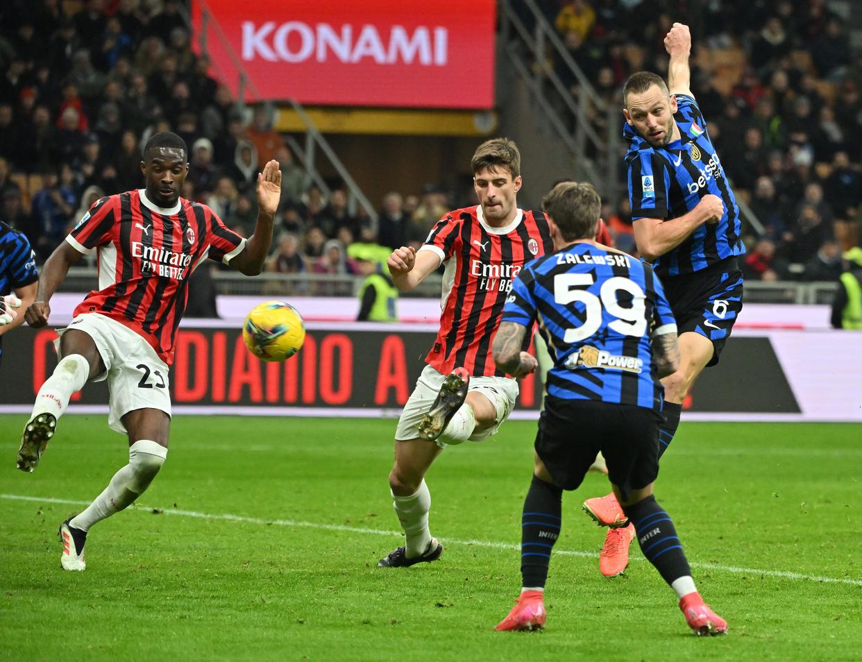 乐鱼体育：意甲米兰双雄的德比战前瞻