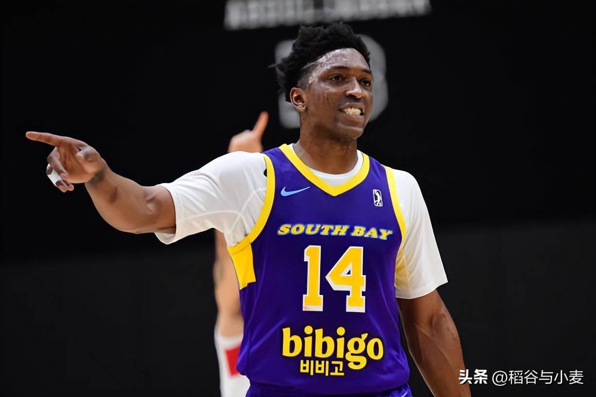 乐鱼体育：湖人队战术调整：如何提升防守效率，限制对手得分？的简单介绍